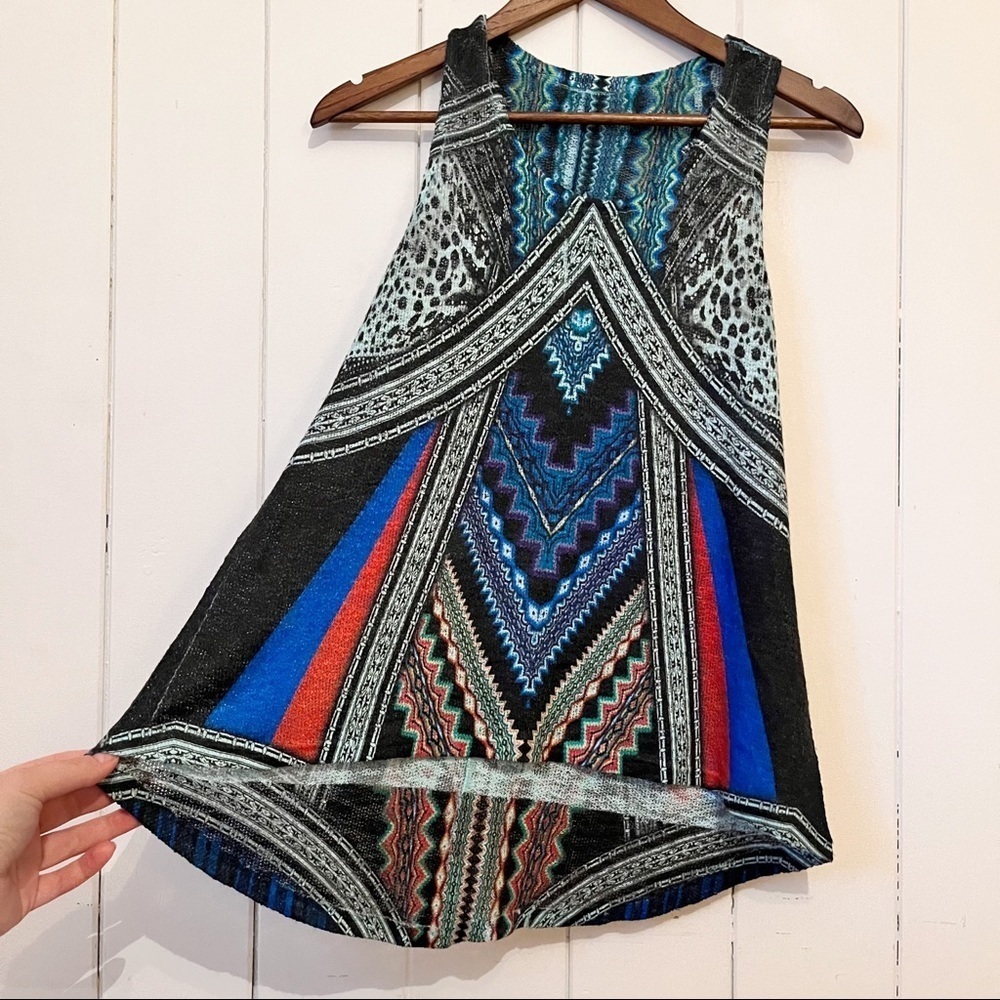Ginger G Multi patterned light knit Tank top. Size Medium.